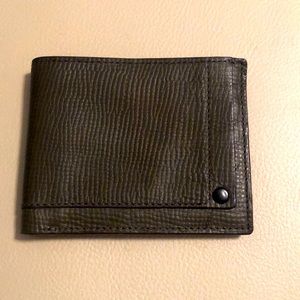 Men’s fossil wallet